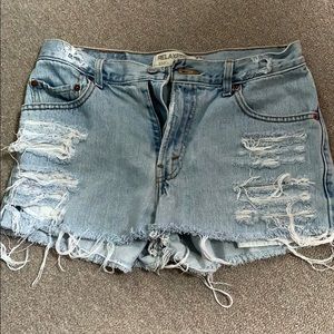 Levi’s cutoff shorts